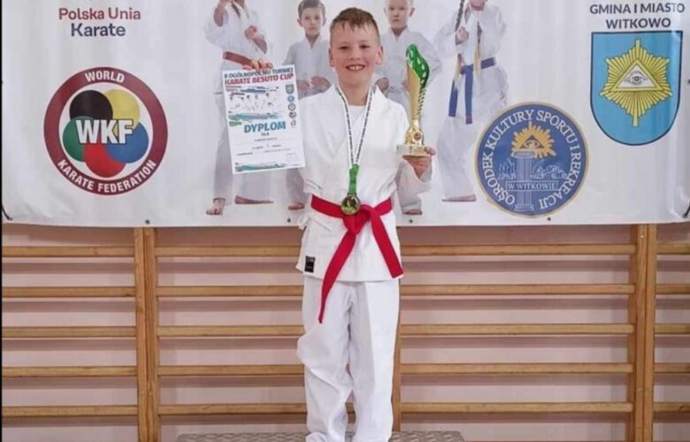 Młody karateka ze Skoków złotym medalistą turnieju