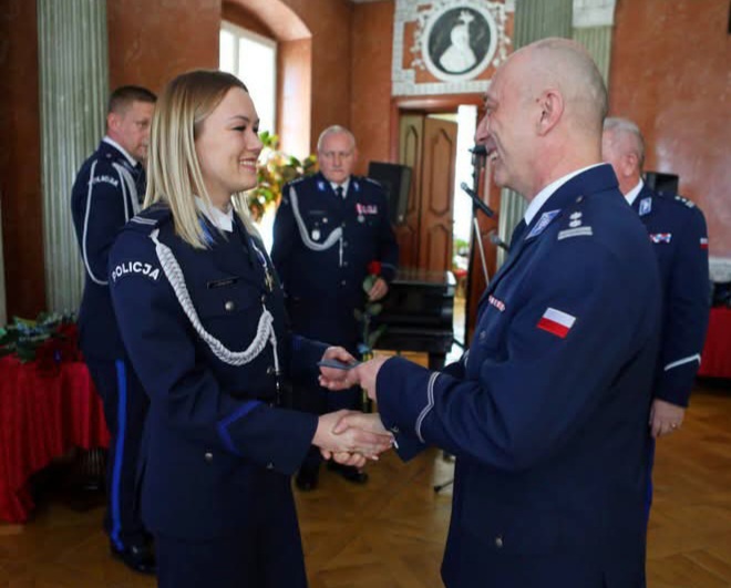 WĄGROWIECKA POLICJANTKA Z PRESTIŻOWYM WYRÓŻNIENIEM 🏅