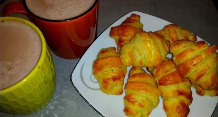 ROGALIK DO PORANNEJ KAWKI ROGALIK DO PORANNEJ KAWKI