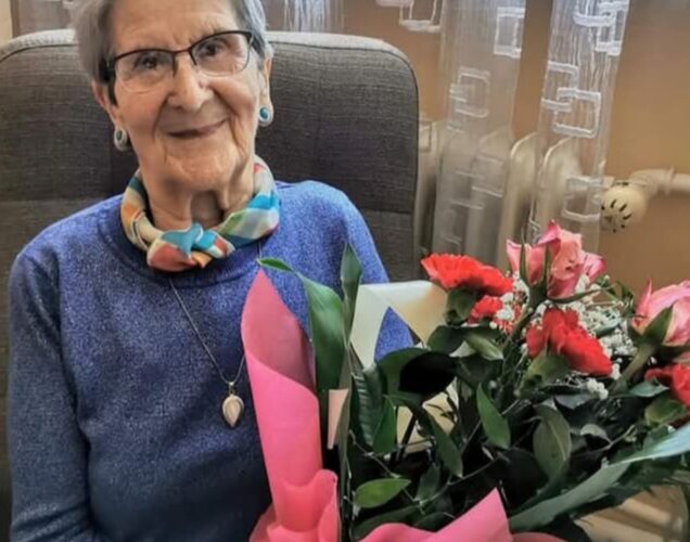 ŻEGNAMY NASZĄ CUDOWNĄ NAUCZYCIELKĘ